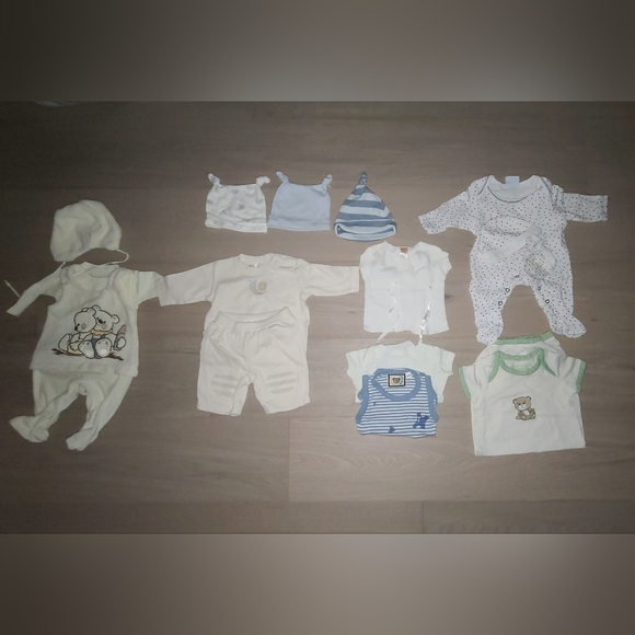Newborn clothes 0-3 months bundle 9 - Picture 1 of 8